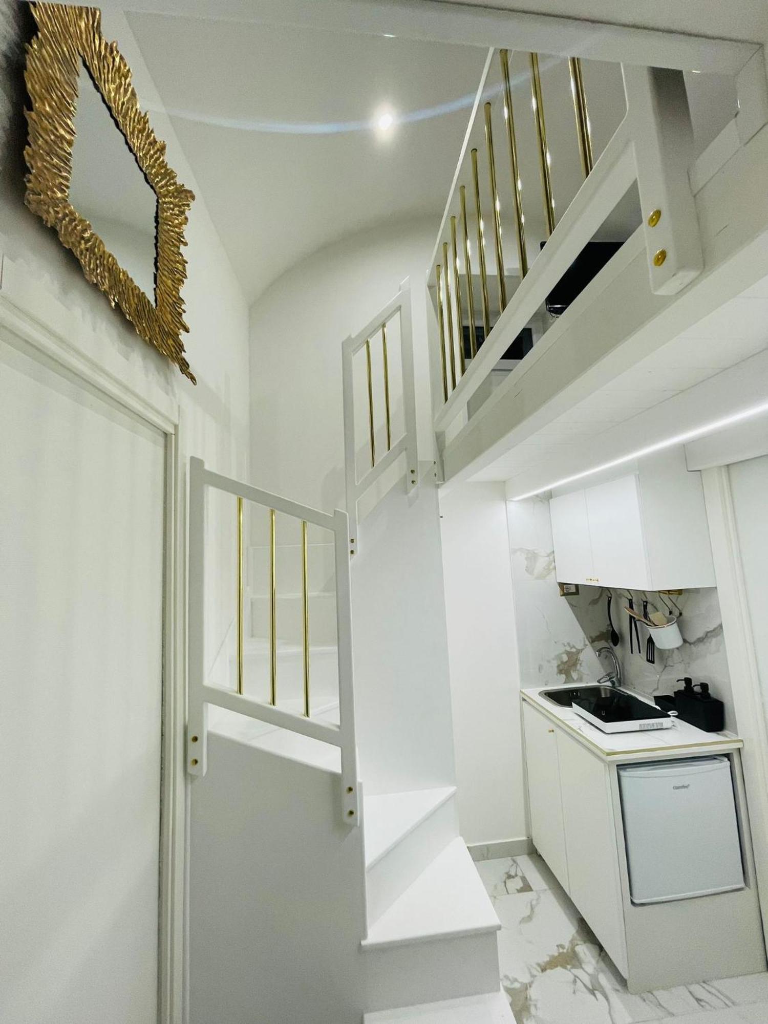 Frank Anthony Home Napoli Esterno foto